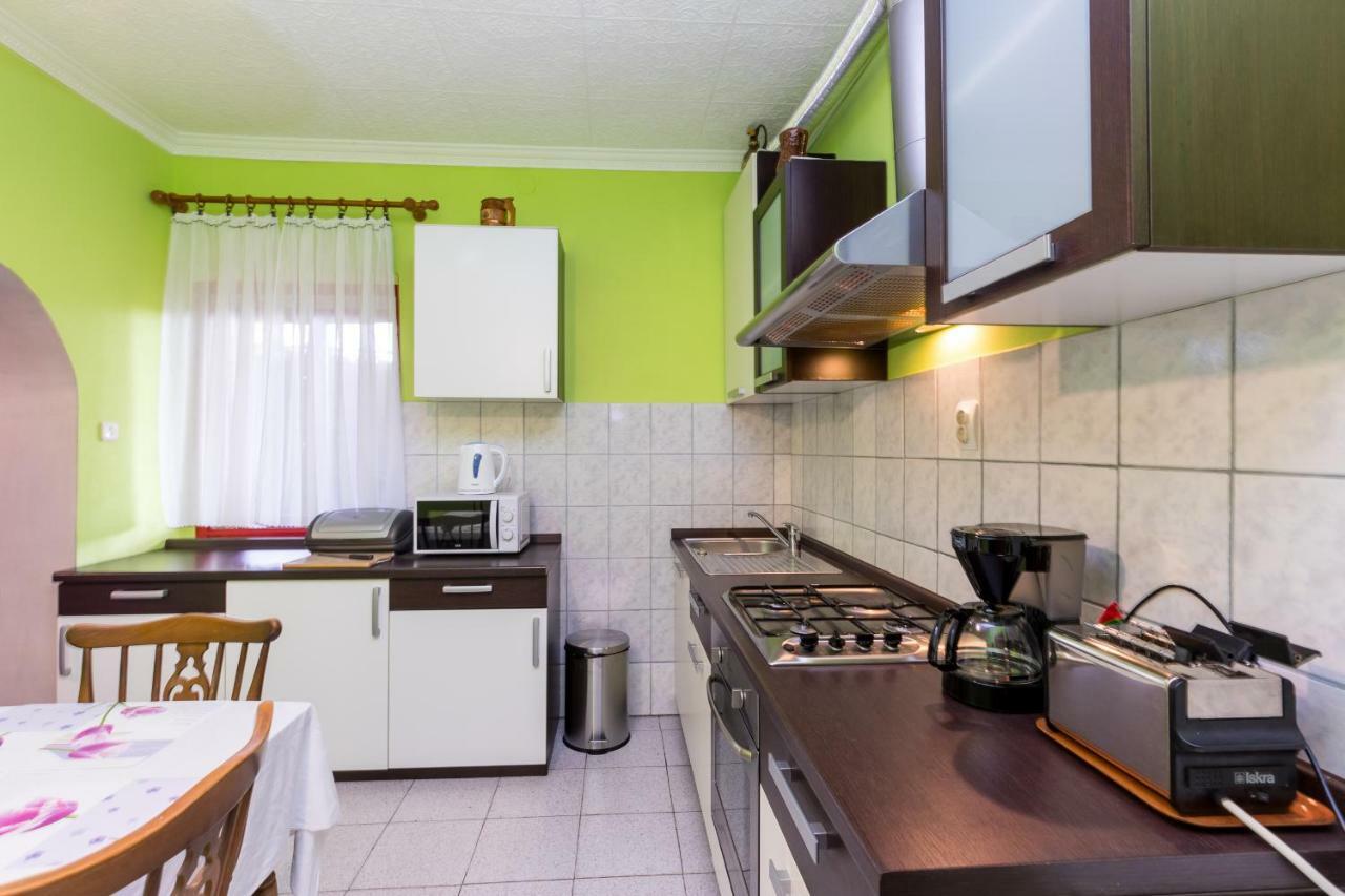 Apartments Toni With Free Parking Kastela Luaran gambar