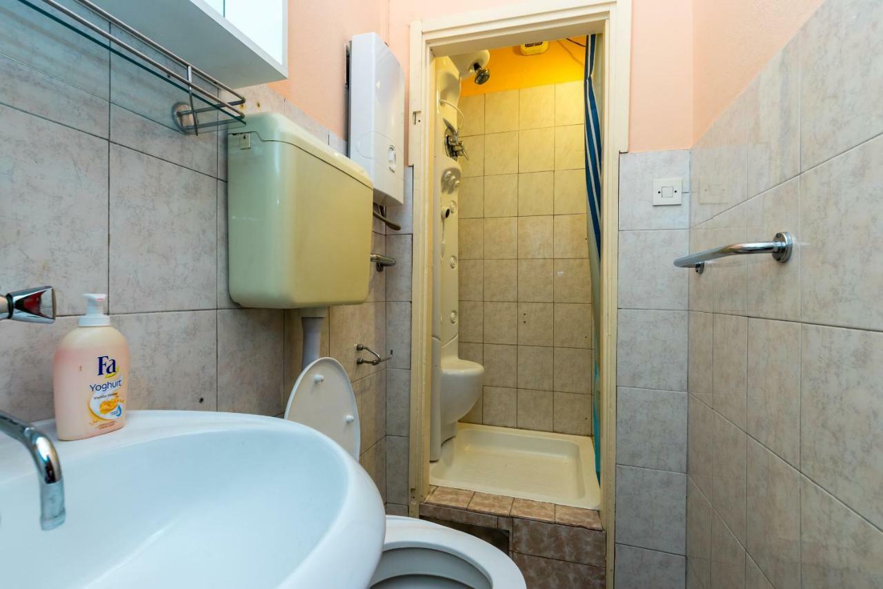 Apartments Toni With Free Parking Kastela Luaran gambar